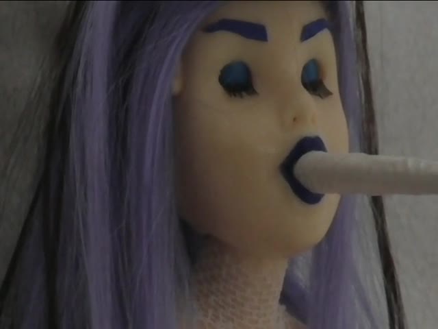Spit-backdoll