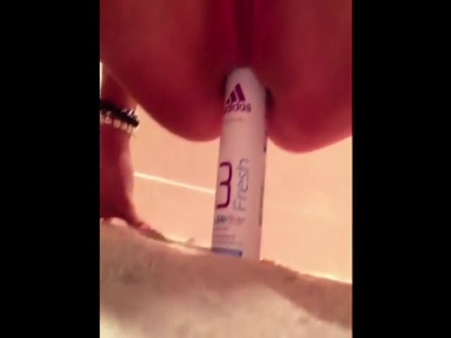 Girl Ass Play With Deo Bottle Videos Xnhu