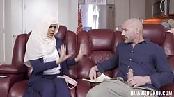 HijabHookup Maya Farrell - Exposure Therapy