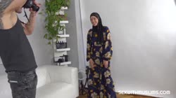 SexWithMuslims E280 Holly Molly - Sexy Holly Molly in hijab wants some photos