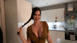 Jasmine Jae - TRICK OR TREAT HALLOWEEN PARTY FUCK